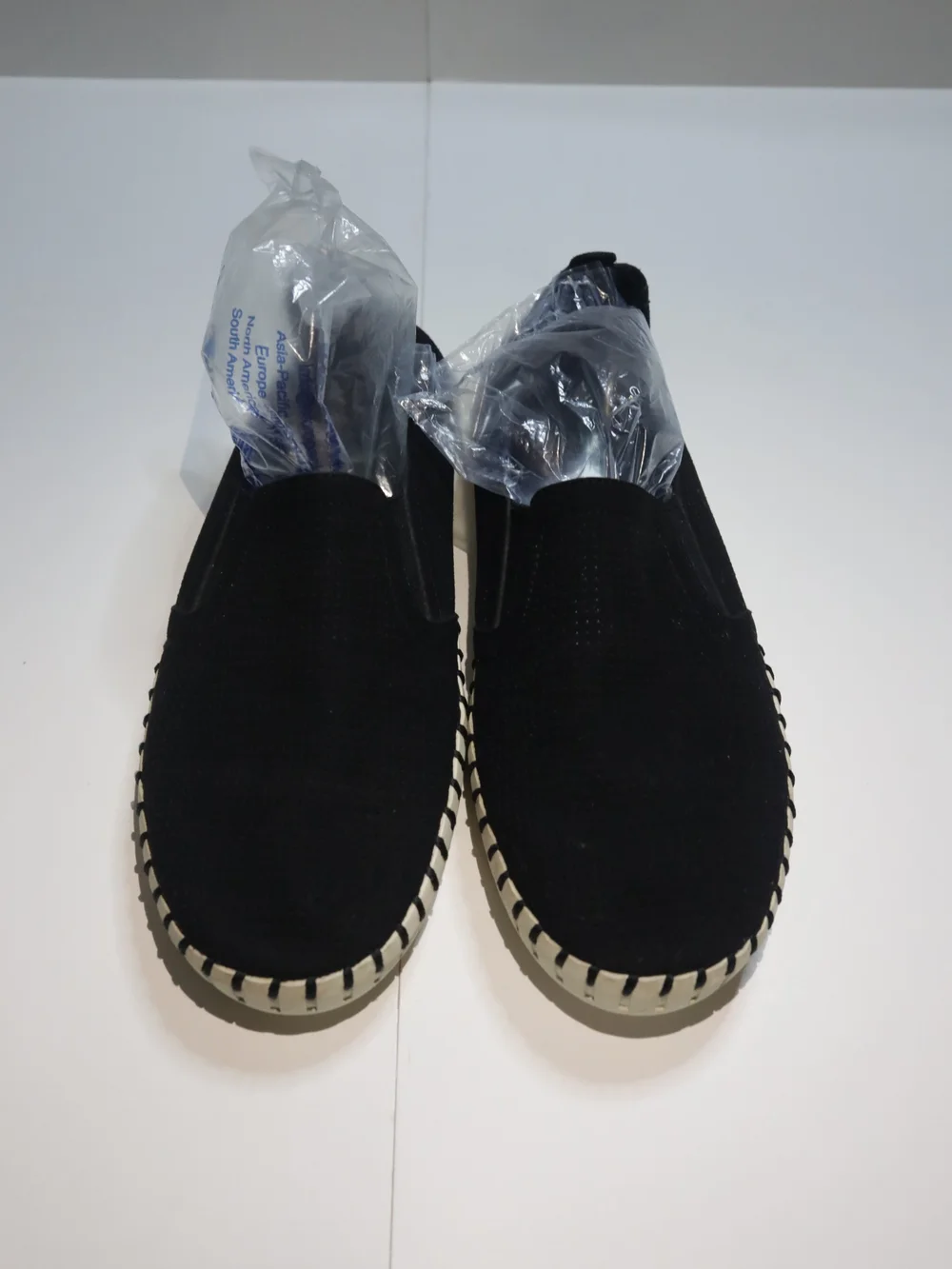 Skechers Suede Slip-Ons Black Size 8.5